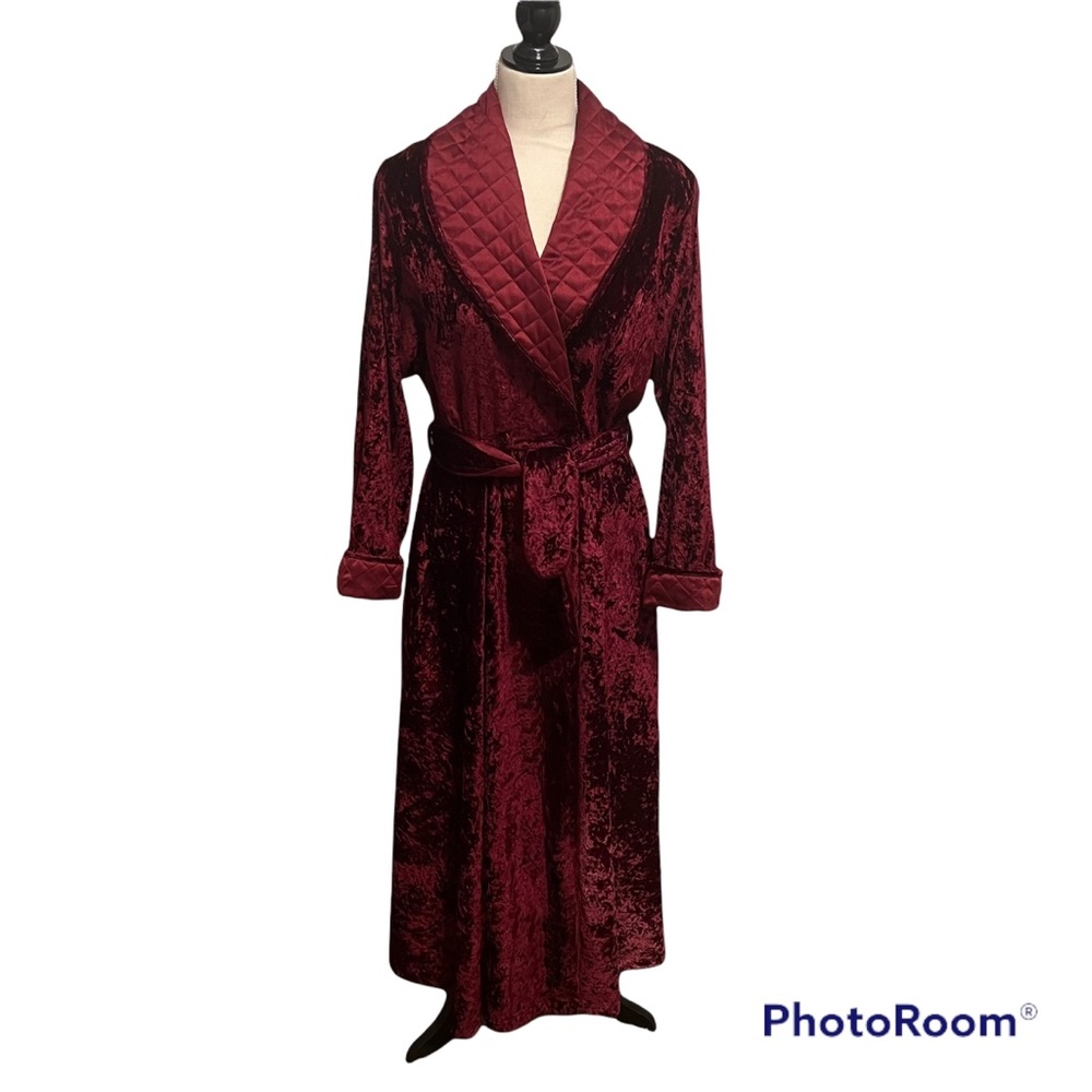 Victoria’s Secret Gold Label Vintage Deep Red/Burgundy Floor Length Robe, M/L